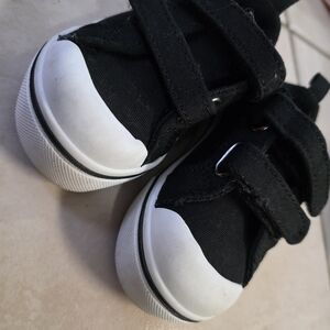 Toddler Black and White Velcro Sneakers